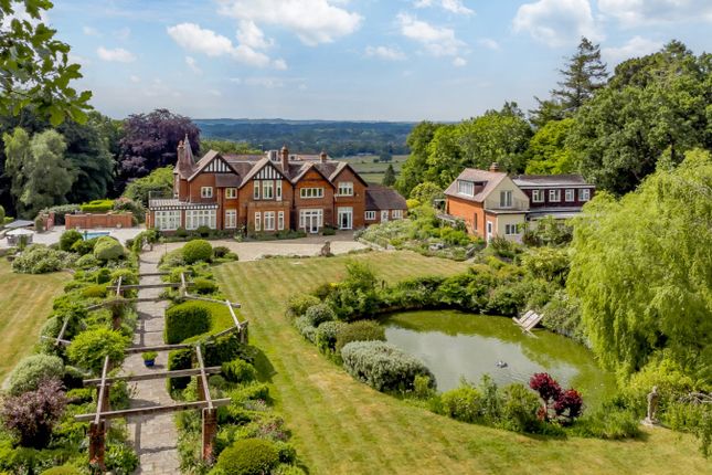 Stuckton, Fordingbridge, Hampshire 9 bed detached house for sale