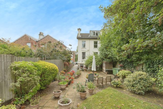 2 bedroom maisonette for sale