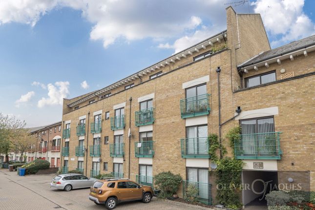 Plover Way, London, SE16 2 bed apartment for sale