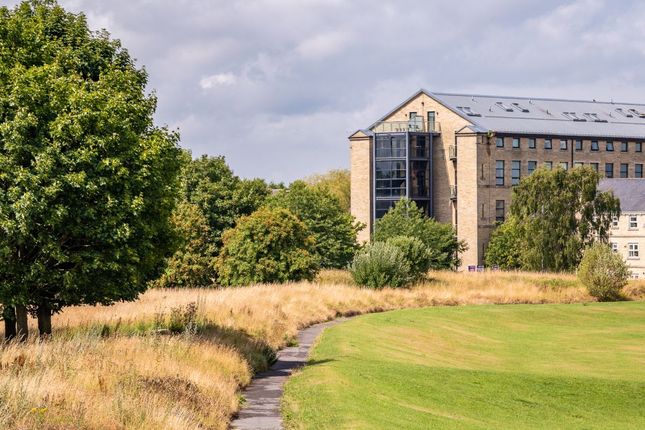 Cavendish Court, Drighlington 3 bed apartment for sale
