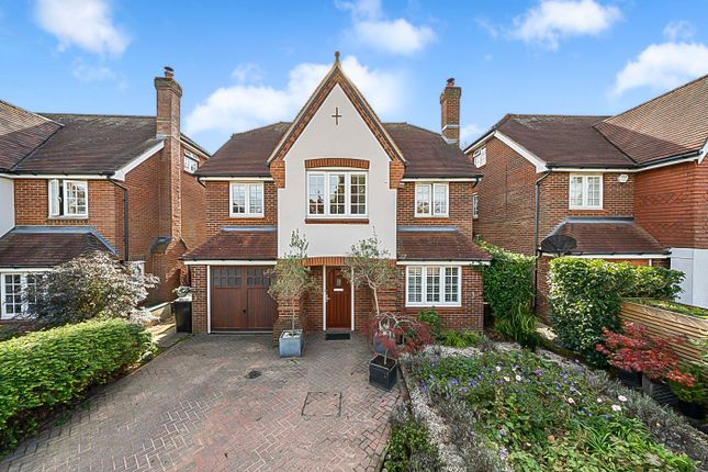 Merrow Place, Surrey GU4 4 bed detached house for sale