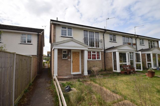 Bernhard Gardens, Polegate BN26 3 bed end of terrace house for sale