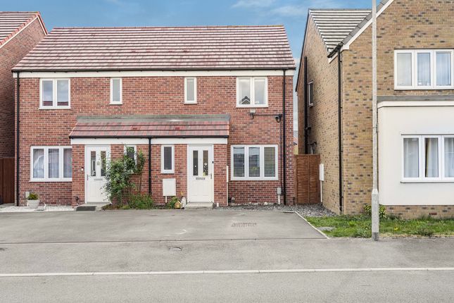 Norseman Road, Wantage, OX12 3 bed semi
