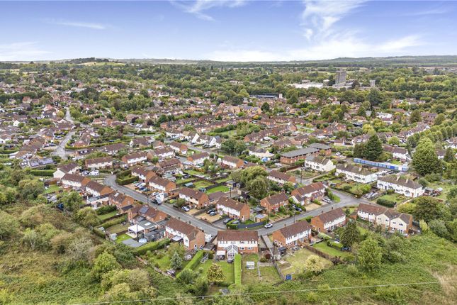 Elton Crescent, Wheatley, Oxford... 3 bed semi