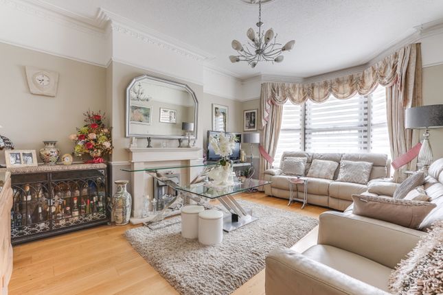 7 bed semi-detached house