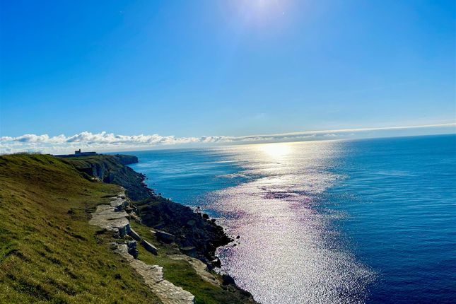 Woolcombe Road, Portland 2 bed apartment for sale