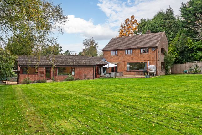 Fairfield Road, Shawford, SO21 4 bed detached house for sale