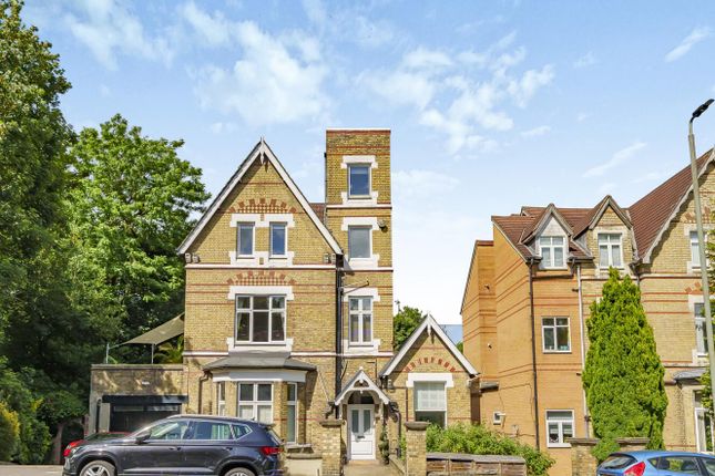 Crystal Palace Park Road, London, SE26 3 bed flat for sale