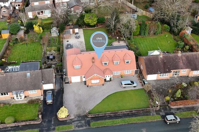 6 bedroom detached house for sale