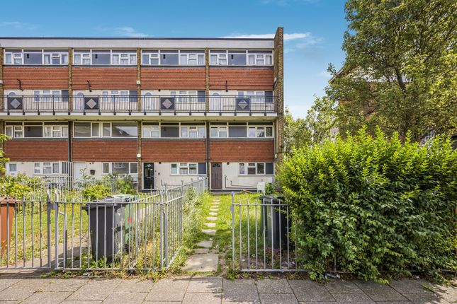 3 bedroom flat for sale
