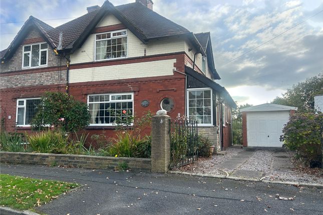 Green Lane, Garden Suburbs, Oldham, OL8 2 bed semi