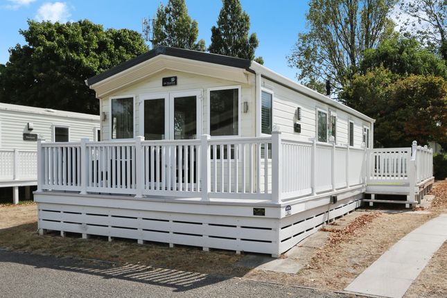 2 bedroom park home for sale