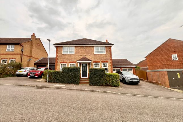 4 bed detached house