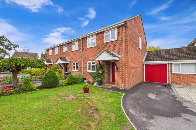 Spurcroft Road, Thatcham, Berkshire... 3 bed end of terrace house for sale