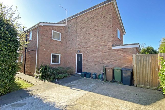 6 BEDROOM H.M.O (or Family Home) on... 6 bed detached house for sale