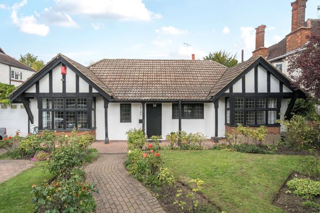 Embercourt Road, Thames Ditton, KT7 4 bed detached house for sale