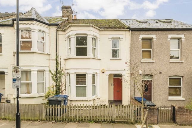 Conolly Road, London W7 1 bed flat for sale
