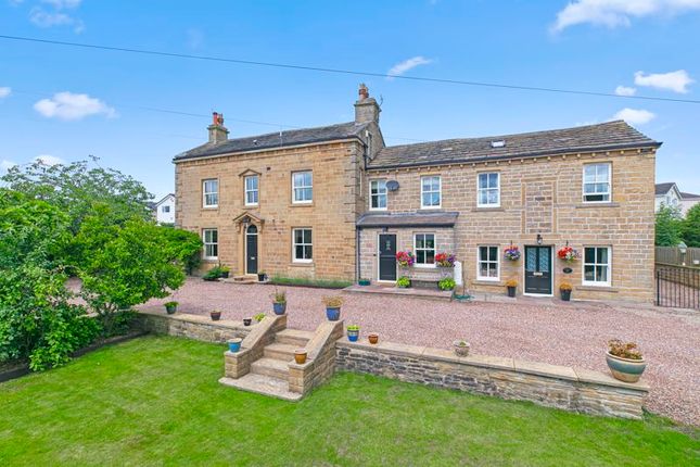Otley Road, Bingley BD16 6 bed detached house for sale