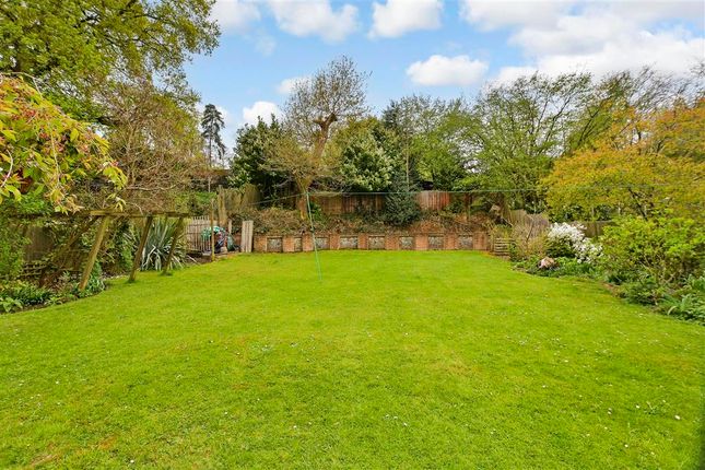 3 bed detached house