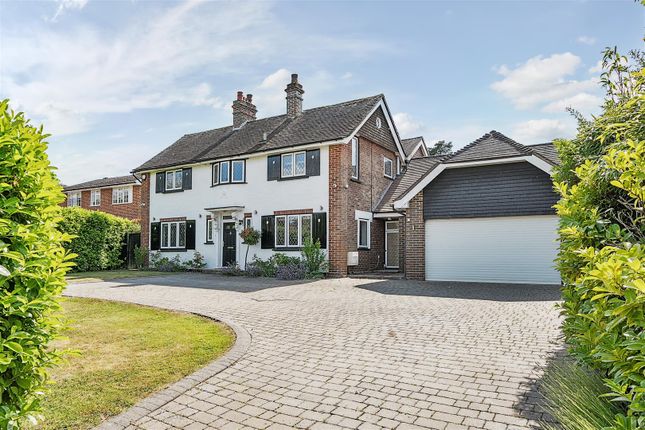 Bell Lane, Fetcham 5 bed detached house for sale