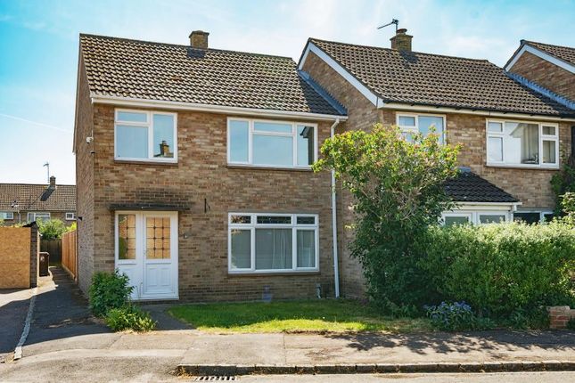 Bicester,  Oxfordshire,  OX26 3 bed end of terrace house for sale