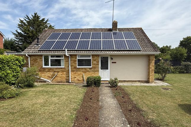 2 bedroom semi-detached bungalow for sale