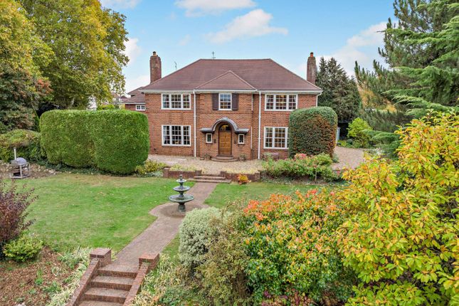 Swaisland Road, Dartford, Kent 4 bed detached house for sale