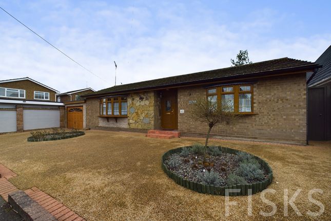 New Park Road, Benfleet, SS7 2 bed bungalow for sale