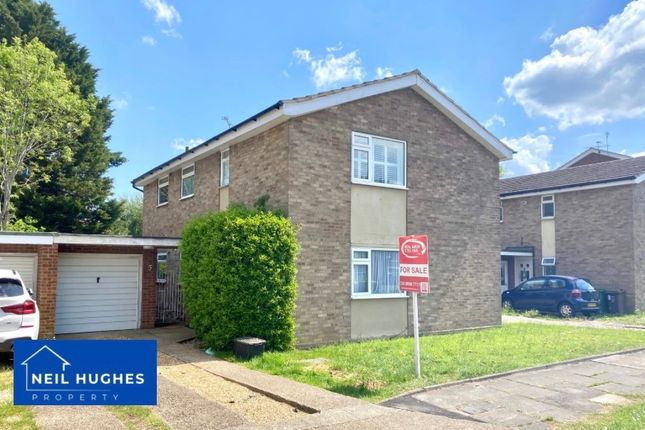 Cranbrook Drive, St. Albans... 2 bed maisonette for sale