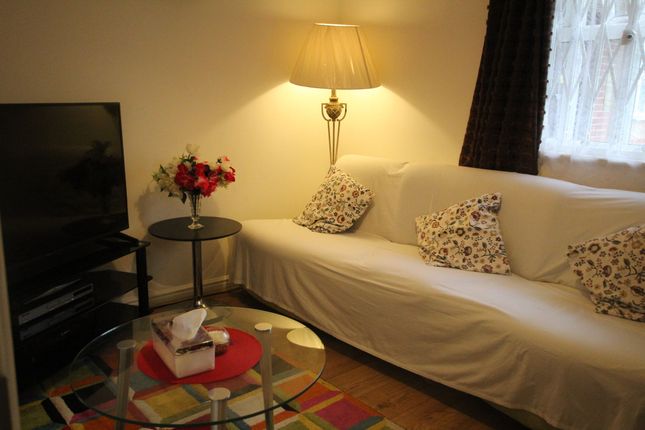 2 bed flat
