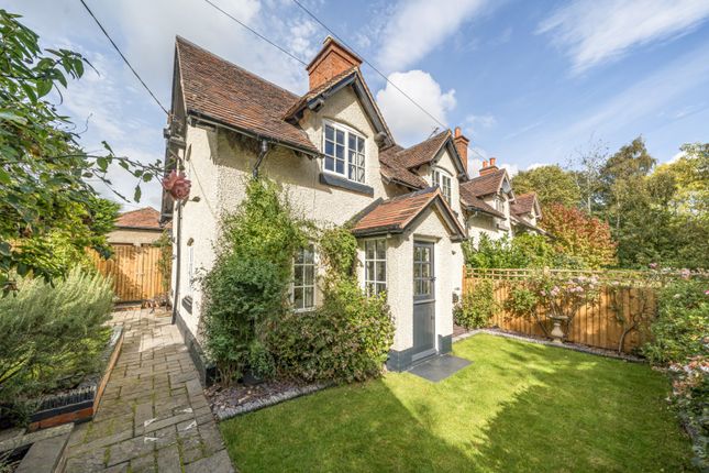 Wheelbarrow Lane, Claverdon... 3 bed semi