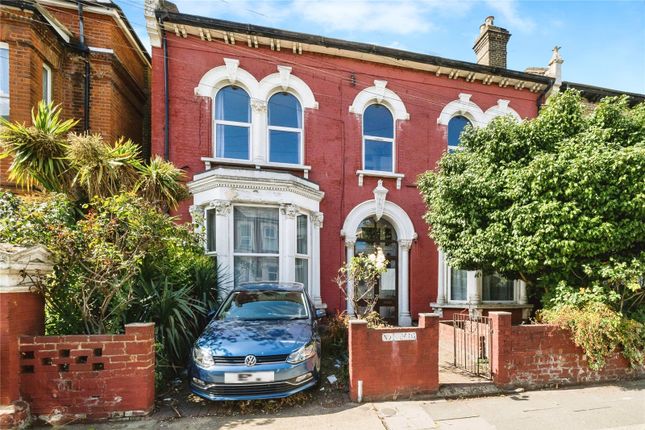 5 bedroom semi-detached house for sale