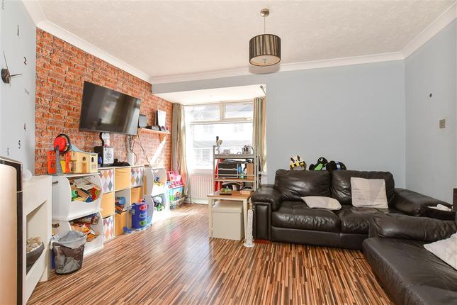 Ewart Road, Chatham, Kent 3 bed terraced house for sale