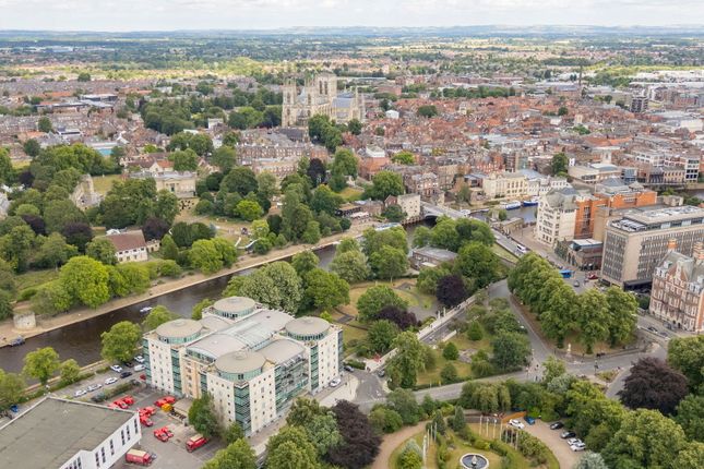 Leeman Road, York YO26 2 bed apartment for sale