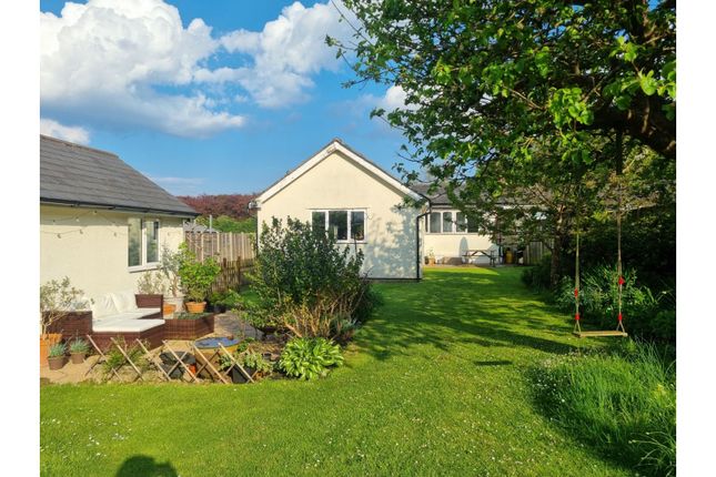 4 bedroom semi-detached bungalow for sale