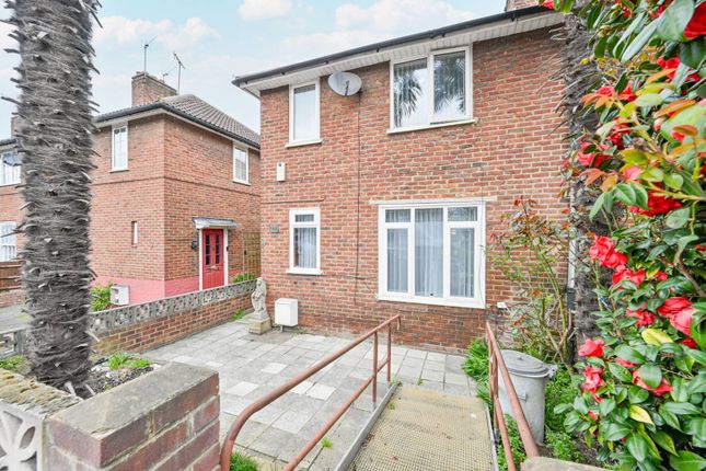 Westway, Shepherd's Bush, London, W12 2 bed semi