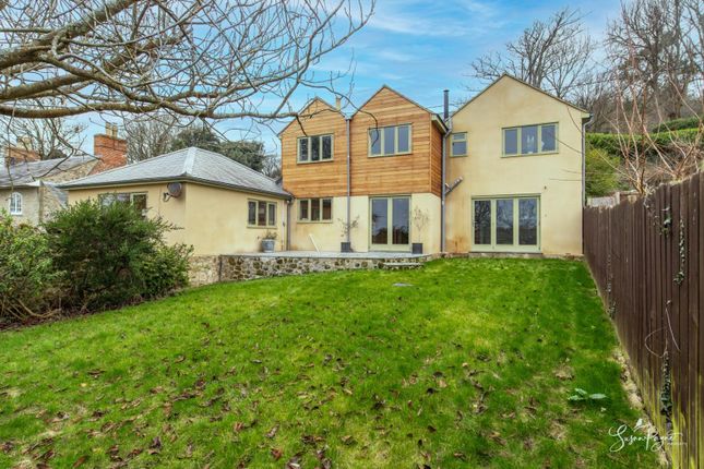 Sandrock Road, Niton Undercliff, Ventnor 3 bed detached house for sale