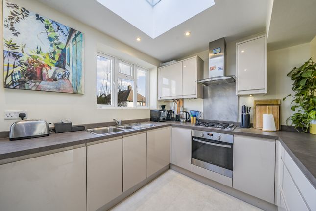 Garth Road, Morden SM4 2 bed terraced house for sale