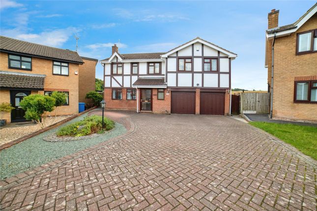 5 bedroom detached house for sale