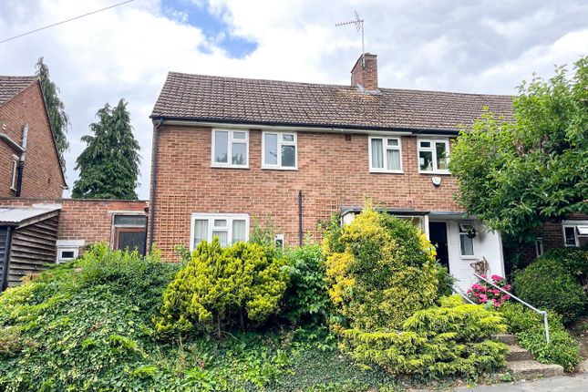 Lawrence Avenue, Sawbridgeworth, CM21 3 bed terraced house for sale