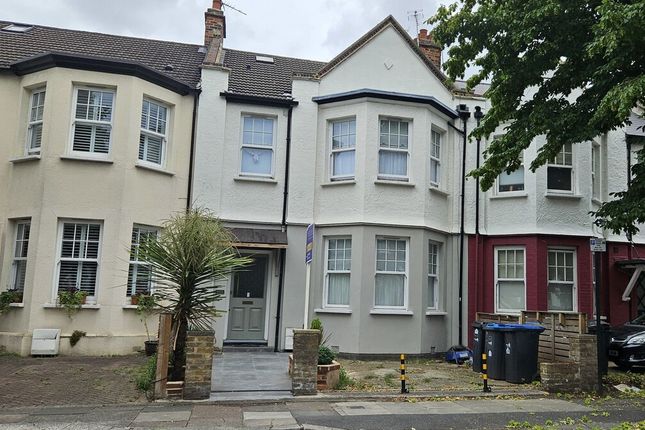 6 bed terraced house