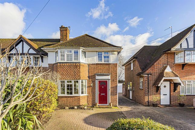 Village Way, Ashford TW15 3 bed end of terrace house for sale