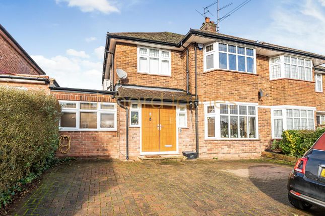 Hartland Drive, Edgware, HA8 3 bed house for sale