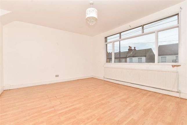 4 bed end terrace house