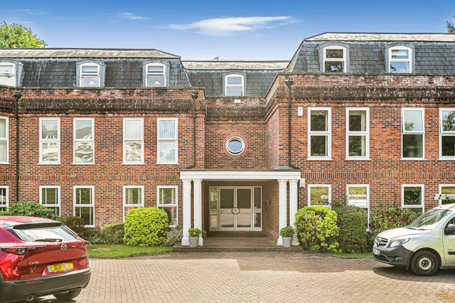 Burfield Road, Old Windsor, Windsor... 2 bed apartment for sale