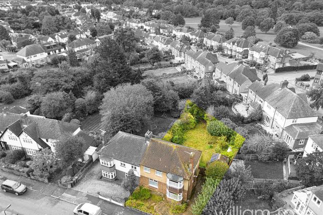 Crealock Grove, Woodford Green IG8 4 bed semi