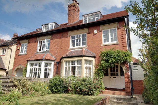 5 bedroom semi-detached house for sale