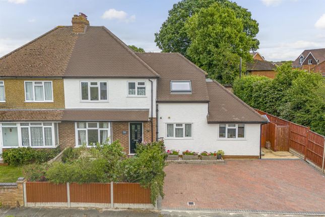 Jubilee Road, High Wycombe HP13 4 bed semi