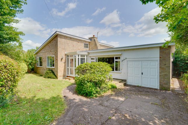 Chestnut Close, St. Ives... 2 bed bungalow for sale