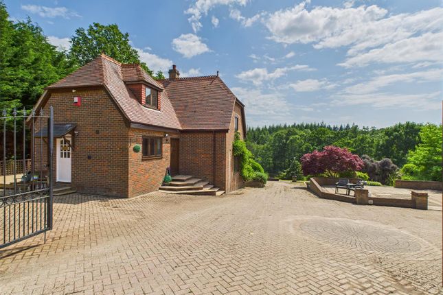 Ringwood Road, Stoney Cross, Lyndhurst 3 bed detached house for sale